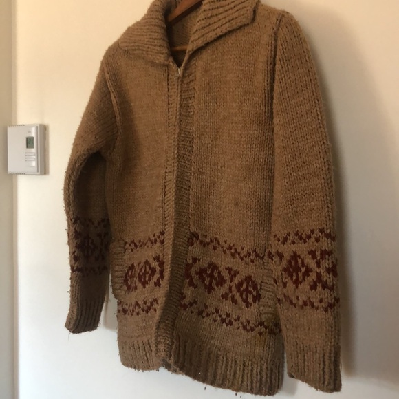 Henri - Vintage Cowichan Sweater 🏕️ - Picture 3 of 10